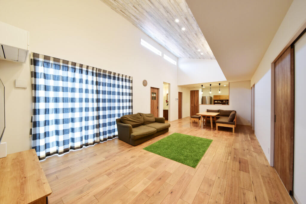 広々とした明るい平屋